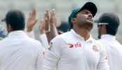 ২১৫ রানের বিশাল ব্যবধানে হারল বাংলাদেশ