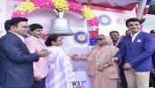 শেখ হাসিনাকে সৌরভের ধন্যবাদ, প্রতিদান দিতে আসছেন বাংলাদেশে