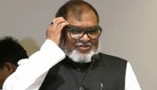মুক্তিযুদ্ধবিষয়ক মন্ত্রীকে ২৪ ঘণ্টার মধ্যে ক্ষমা চাইতে নোটিশ