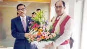 ওবায়দুল কাদেরকে এম এম শাহীনের ফুলেল শুভেচ্ছা