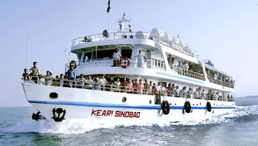 সেন্টমার্টিনে আবার পর্যটকবাহী জাহাজ চলাচল শুরু